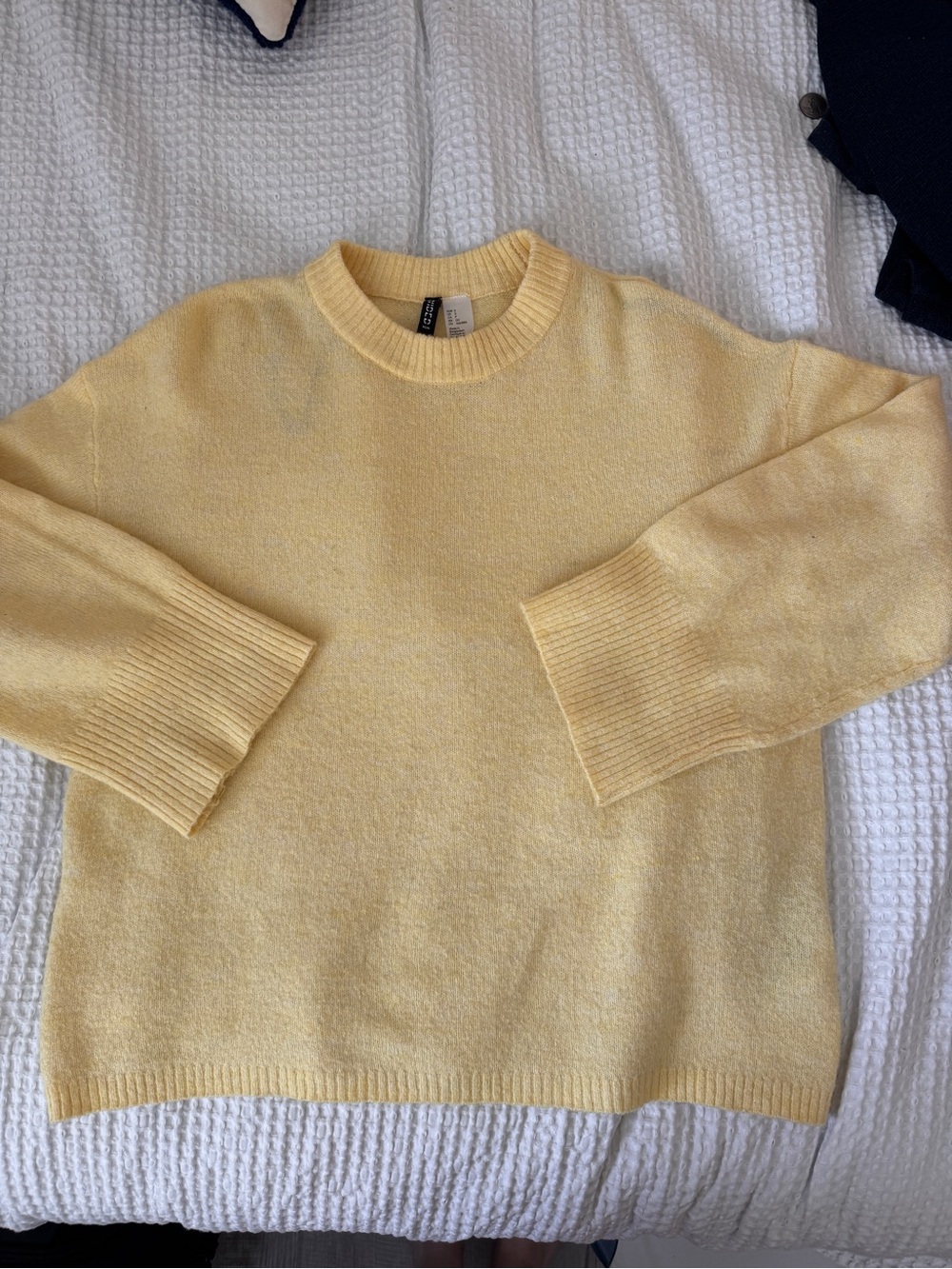 H&M Pale Yellow Knit Crewneck Sweater